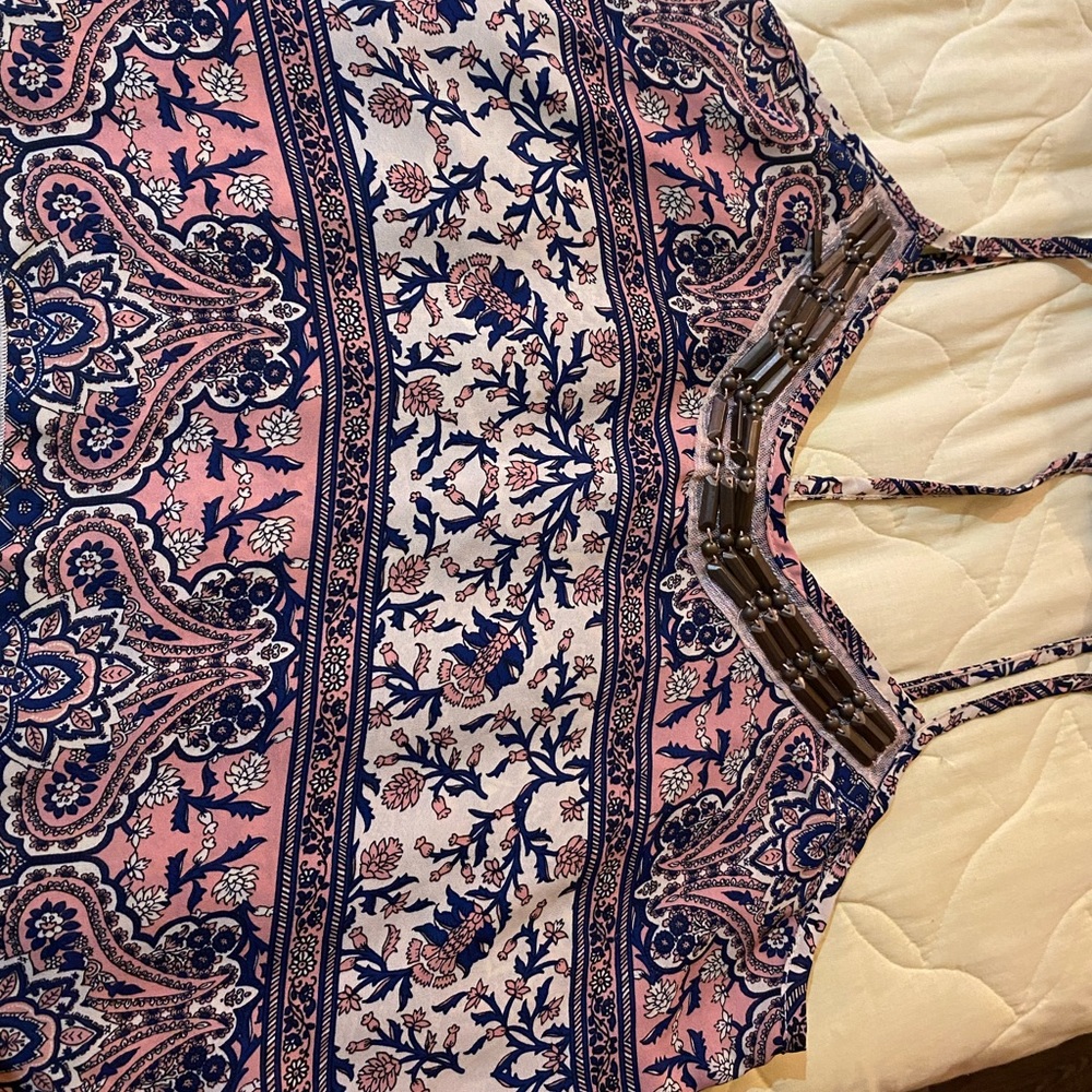 Super cute print crop top